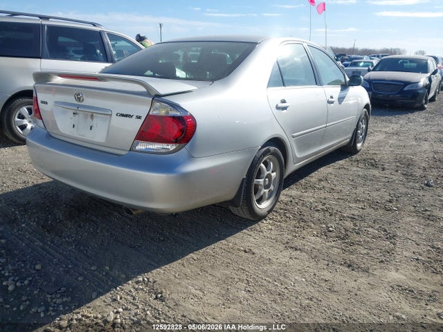 12592828 :رقم المزاد ، 4T1BE32K75U533016 vin ، 2005 Toyota Camry Le/se/std/xle مزاد بيع