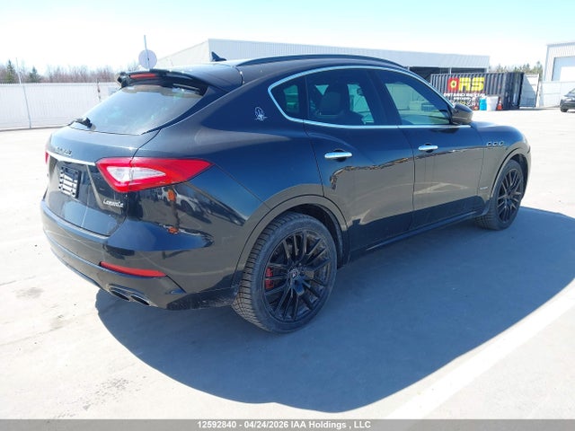 ZN661YUS9JX270577 Maserati LEVANTE S
