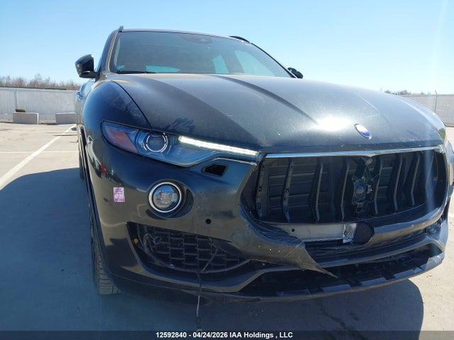 ZN661YUS9JX270577 Maserati LEVANTE S