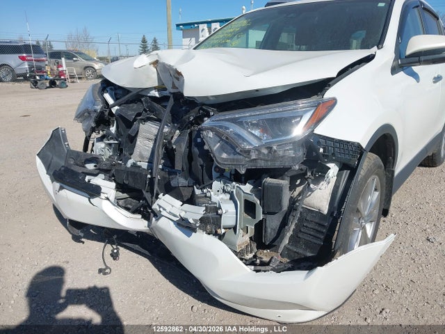 2018 Toyota Rav4 მანქანა იყიდება აუქციონზე, vin: 2T3DFREVXJW828997, აუქციონის ნომერი: 12592862