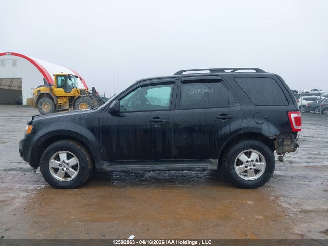 2010 Ford Escape მანქანა იყიდება აუქციონზე, vin: 1FMCU9DG1AKD29028, აუქციონის ნომერი: 12592863