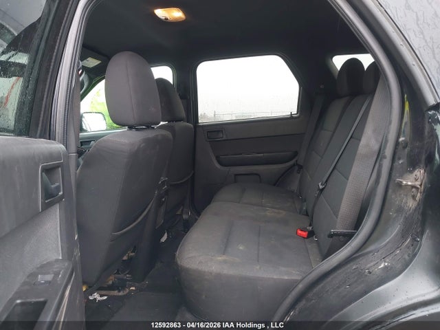 2010 Ford Escape მანქანა იყიდება აუქციონზე, vin: 1FMCU9DG1AKD29028, აუქციონის ნომერი: 12592863