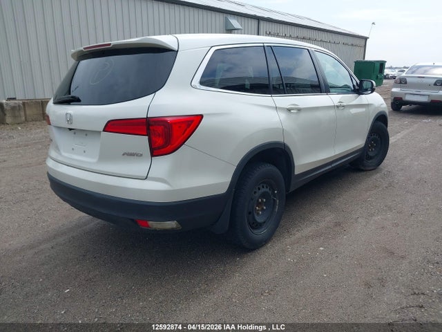 Honda PILOT LX 2017 5FNYF6H2XHB501985 Image 4