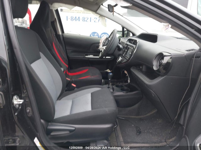 JTDKDTB39K1626326 Toyota PRIUS C