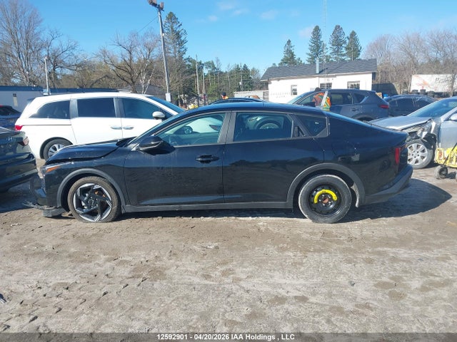 3KPFU4DE4SE165815 KIA K4 Ex/ex+