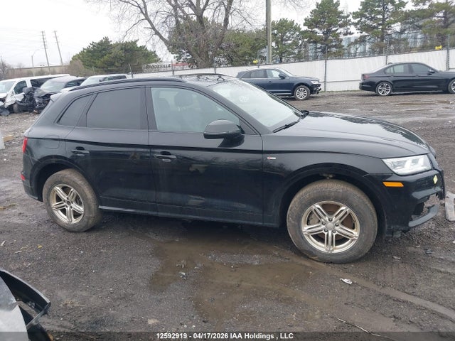 WA1ENAFY8L2053445 Audi Q5 Titanium Premium Plus