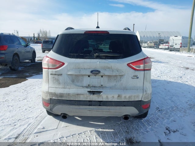 Продаж на аукціоні авто 2015 Ford Escape Se, vin: 1FMCU9GX6FUC68217, номер лоту: 12592934