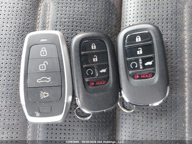 Продажа на аукционе авто 2023 Honda Cr-v Exl, vin: 2HKRS4H74PH119337, номер лота: 12592946