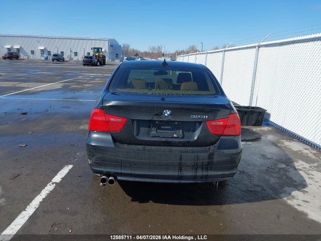 12585711 :رقم المزاد ، WBAPG7C55BA795759 vin ، 2011 Bmw 323 I مزاد بيع