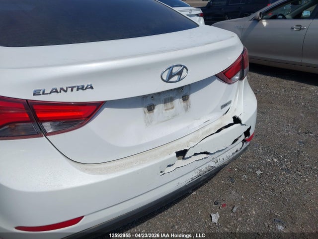 2015 Hyundai Elantra Limited მანქანა იყიდება აუქციონზე, vin: 5NPDH4AE3FH600244, აუქციონის ნომერი: 12592955