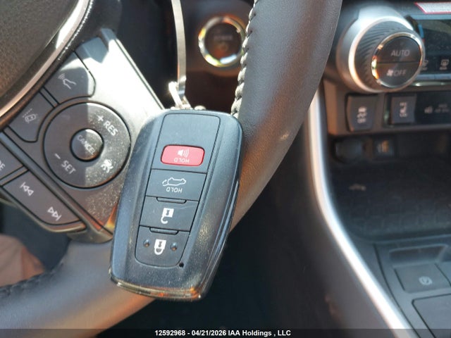 2T3RWRFVXRW240596 Toyota Rav4 Xle/woodland Edition