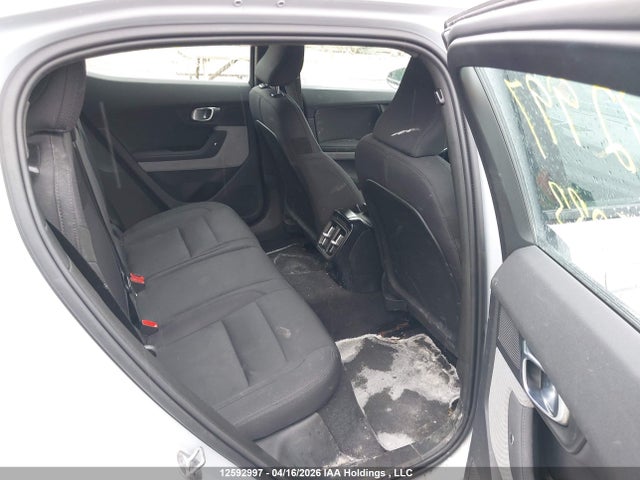 Polestar 2 2023 YSMED3KA6PL165033 Image 8