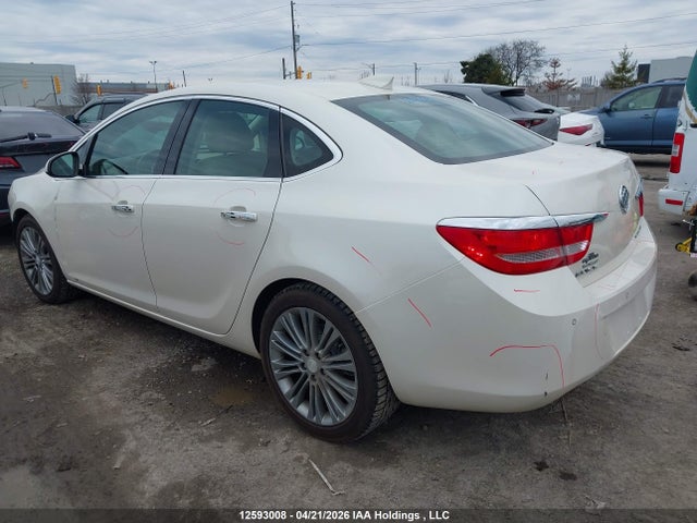 12593008 :رقم المزاد ، 1G4PS5SK4F4133393 vin ، 2015 Buick Verano مزاد بيع