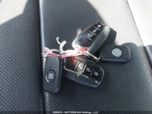 5NMZUDLA0JH068131 Hyundai SANTA FE SPORT