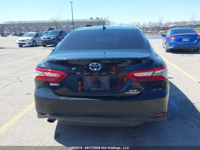 2018 Toyota Camry მანქანა იყიდება აუქციონზე, vin: 4T1B21HK0JU501815, აუქციონის ნომერი: 12593019