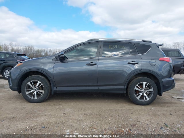 Toyota RAV4 LE 2018 2T3ZFREV9JW508284 Image 14