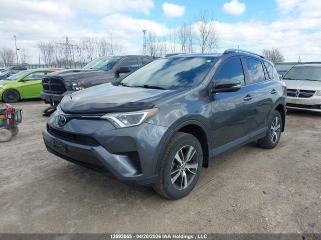Toyota RAV4 LE 2018 2T3ZFREV9JW508284 Image 2