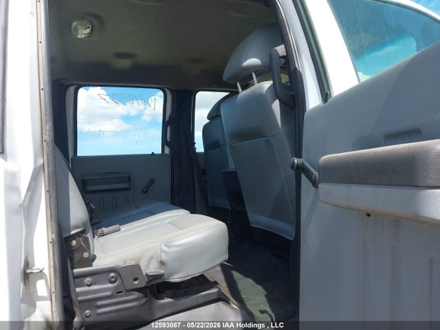 12593087 :رقم المزاد ، 1FT8W3B66GEB08592 vin ، 2016 Ford F-350 Xl مزاد بيع