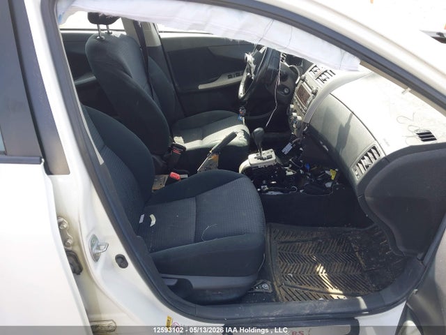 12593102 :رقم المزاد ، 2T1BE4EE1BC047245 vin ، 2011 Toyota Corolla مزاد بيع