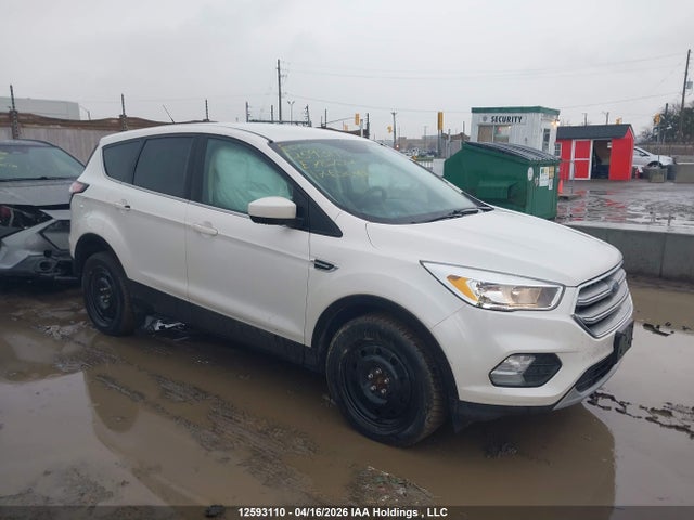 1FMCU9G99HUE78234 Ford ESCAPE SE