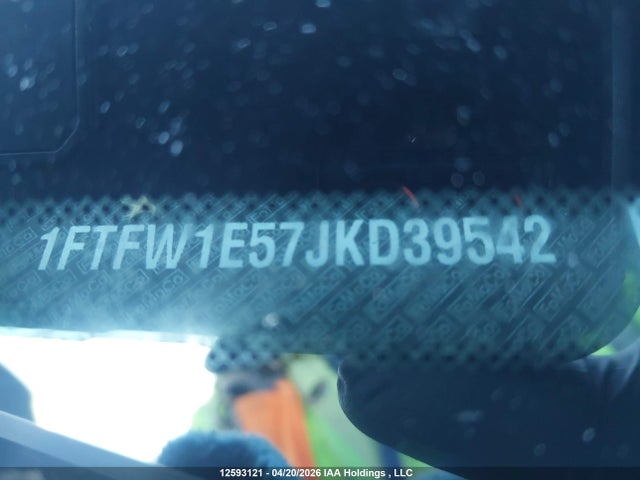 1FTFW1E57JKD39542 Ford F-150 Lariat