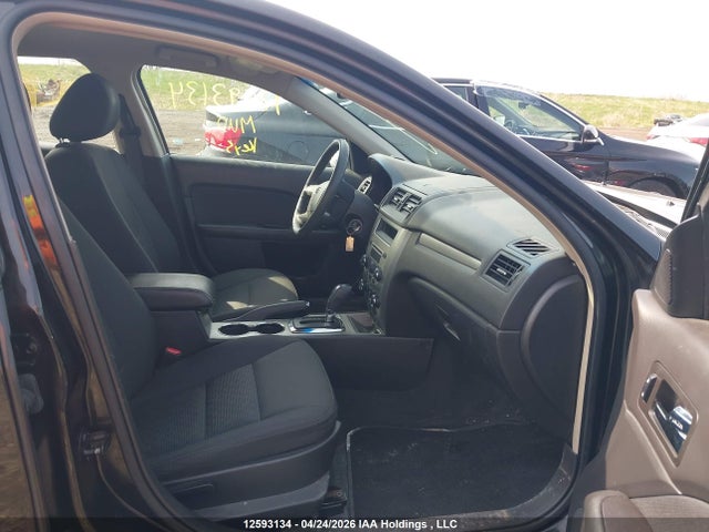 12593134 :رقم المزاد ، 3FAHP0HA0BR246941 vin ، 2011 Ford Fusion Se مزاد بيع