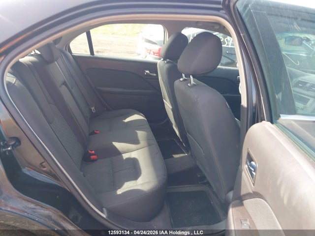 12593134 :رقم المزاد ، 3FAHP0HA0BR246941 vin ، 2011 Ford Fusion Se مزاد بيع