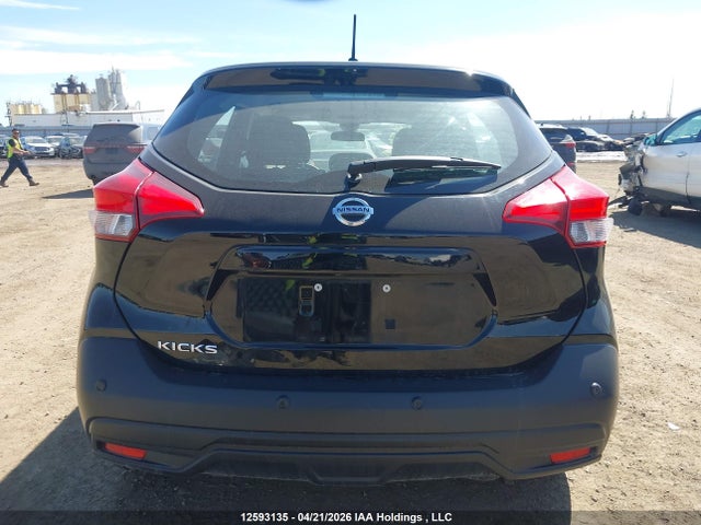 12593135 :رقم المزاد ، 3N1CP5BV4LL541383 vin ، 2020 Nissan Kicks S مزاد بيع
