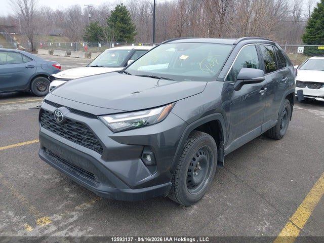 2025 Toyota Rav4 Xle მანქანა იყიდება აუქციონზე, vin: 2T3R1RFV3SC581375, აუქციონის ნომერი: 12593137