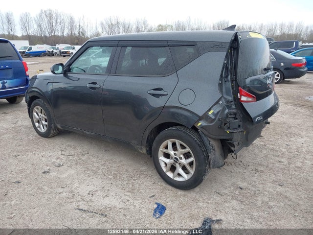 2022 Kia Soul Ex მანქანა იყიდება აუქციონზე, vin: KNDJ33AU2N7797512, აუქციონის ნომერი: 12593146