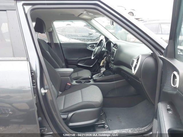 2022 Kia Soul Ex მანქანა იყიდება აუქციონზე, vin: KNDJ33AU2N7797512, აუქციონის ნომერი: 12593146