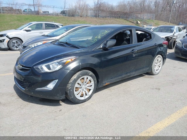 2015 Hyundai Elantra მანქანა იყიდება აუქციონზე, vin: KMHDH4AHXFU390396, აუქციონის ნომერი: 12593163