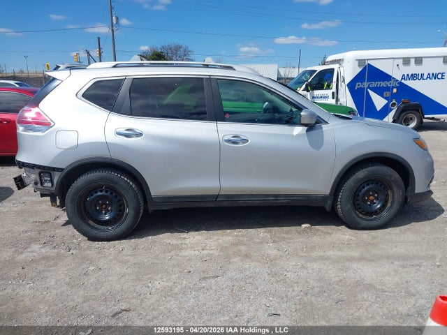 5N1AT2MMXFC865498 Nissan Rogue S/sl/sv