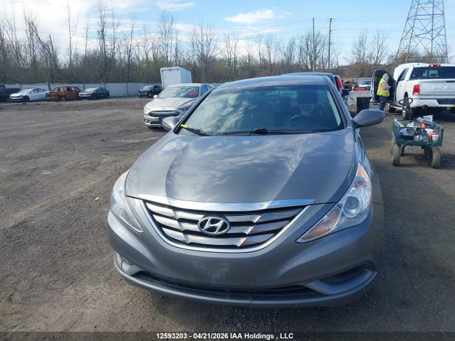 2013 Hyundai Sonata Gls მანქანა იყიდება აუქციონზე, vin: 5NPEB4AC2DH766482, აუქციონის ნომერი: 12593203