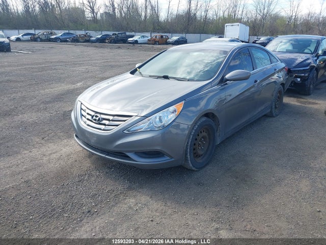 2013 Hyundai Sonata Gls მანქანა იყიდება აუქციონზე, vin: 5NPEB4AC2DH766482, აუქციონის ნომერი: 12593203
