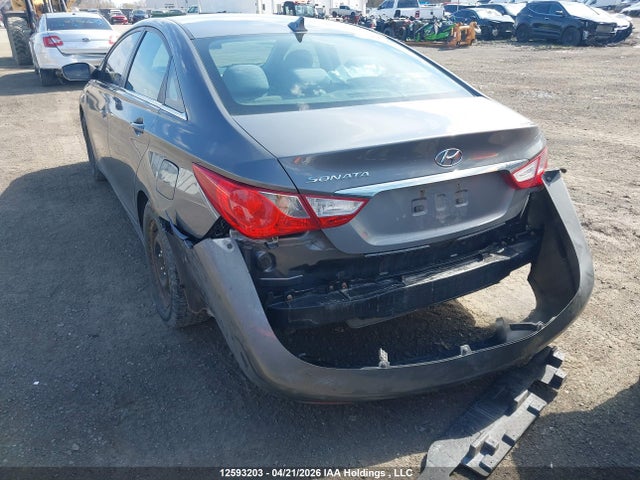 2013 Hyundai Sonata Gls მანქანა იყიდება აუქციონზე, vin: 5NPEB4AC2DH766482, აუქციონის ნომერი: 12593203
