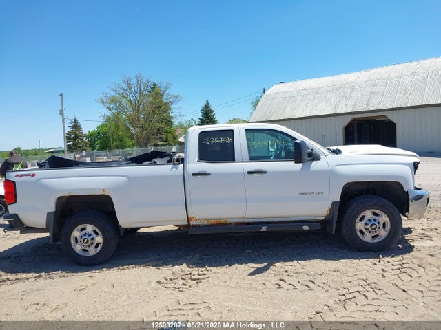 Chevrolet SILVERADO 2500HD 2015 1GC2KVE85FZ114885 Image 14