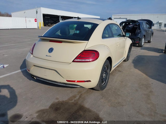 3VWJD7AT7KM700301 Volkswagen Beetle Wolfsburg Edition