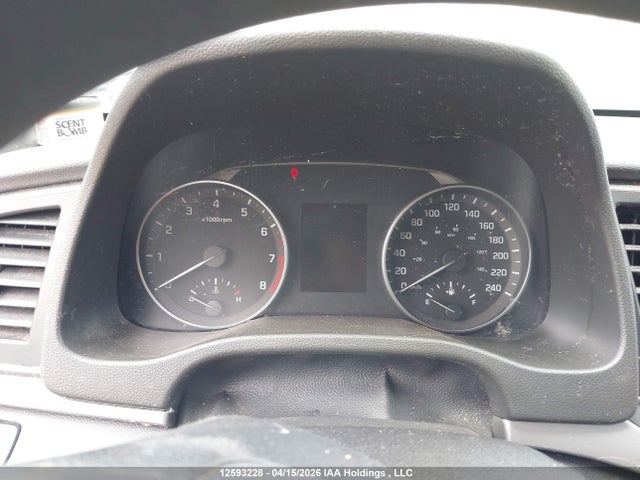5NPD74LF1JH232096 Hyundai ELANTRA SE