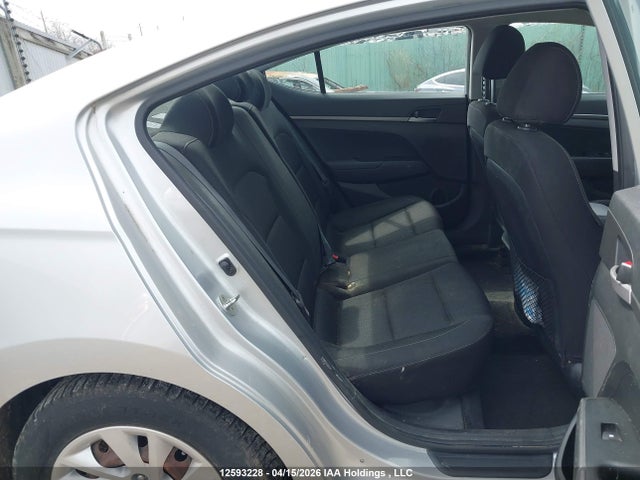 5NPD74LF1JH232096 Hyundai ELANTRA SE