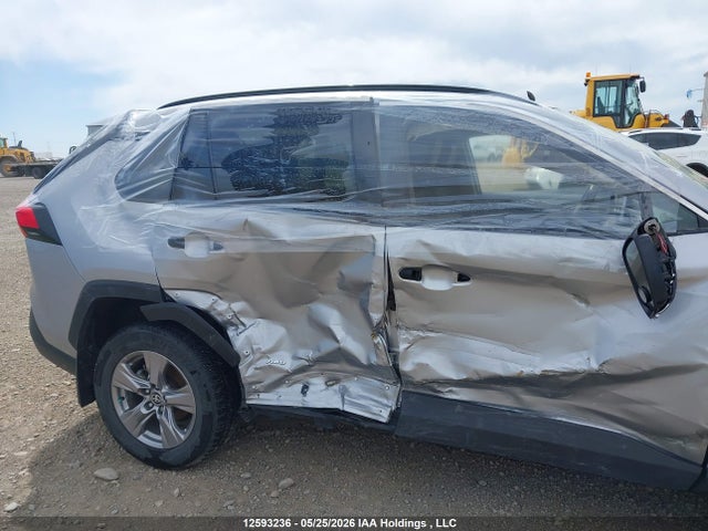 12593236 :رقم المزاد ، 2T3BWRFV7PW183790 vin ، 2023 Toyota Rav4 Le مزاد بيع