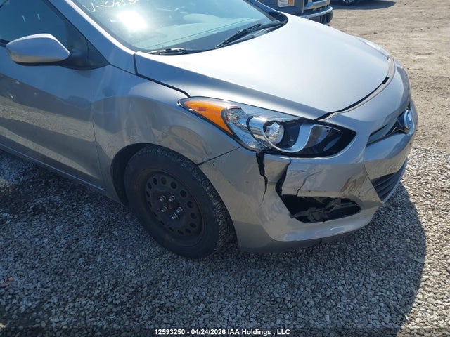 Продаж на аукціоні авто 2013 Hyundai Elantra Gt Gl, vin: KMHD25LE7DU068354, номер лоту: 12593250