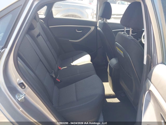 Продаж на аукціоні авто 2013 Hyundai Elantra Gt Gl, vin: KMHD25LE7DU068354, номер лоту: 12593250