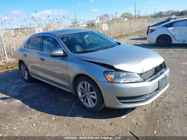 2012 Volkswagen Passat 2.5l Comfortline მანქანა იყიდება აუქციონზე, vin: 1VWBH7A34CC032775, აუქციონის ნომერი: 12593264