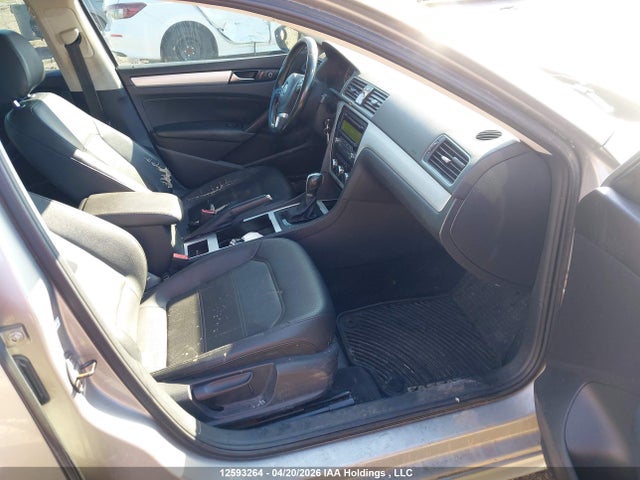 12593264 :رقم المزاد ، 1VWBH7A34CC032775 vin ، 2012 Volkswagen Passat 2.5l Comfortline مزاد بيع