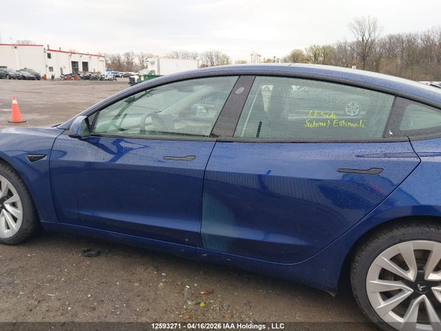 12593271 :رقم المزاد ، 5YJ3E1EA9NF258158 vin ، 2022 Tesla Model 3 مزاد بيع