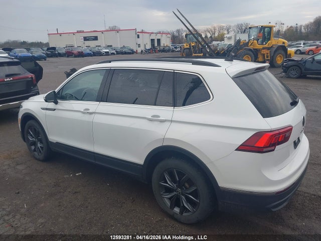 3VVMB7AX6PM081563 Volkswagen TIGUAN SE