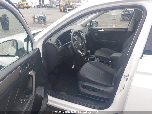3VVMB7AX6PM081563 Volkswagen TIGUAN SE