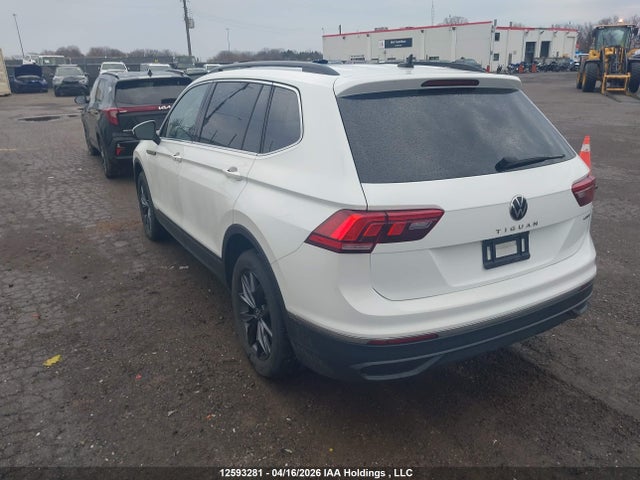 3VVMB7AX6PM081563 Volkswagen TIGUAN SE