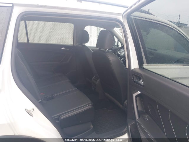 3VVMB7AX6PM081563 Volkswagen TIGUAN SE